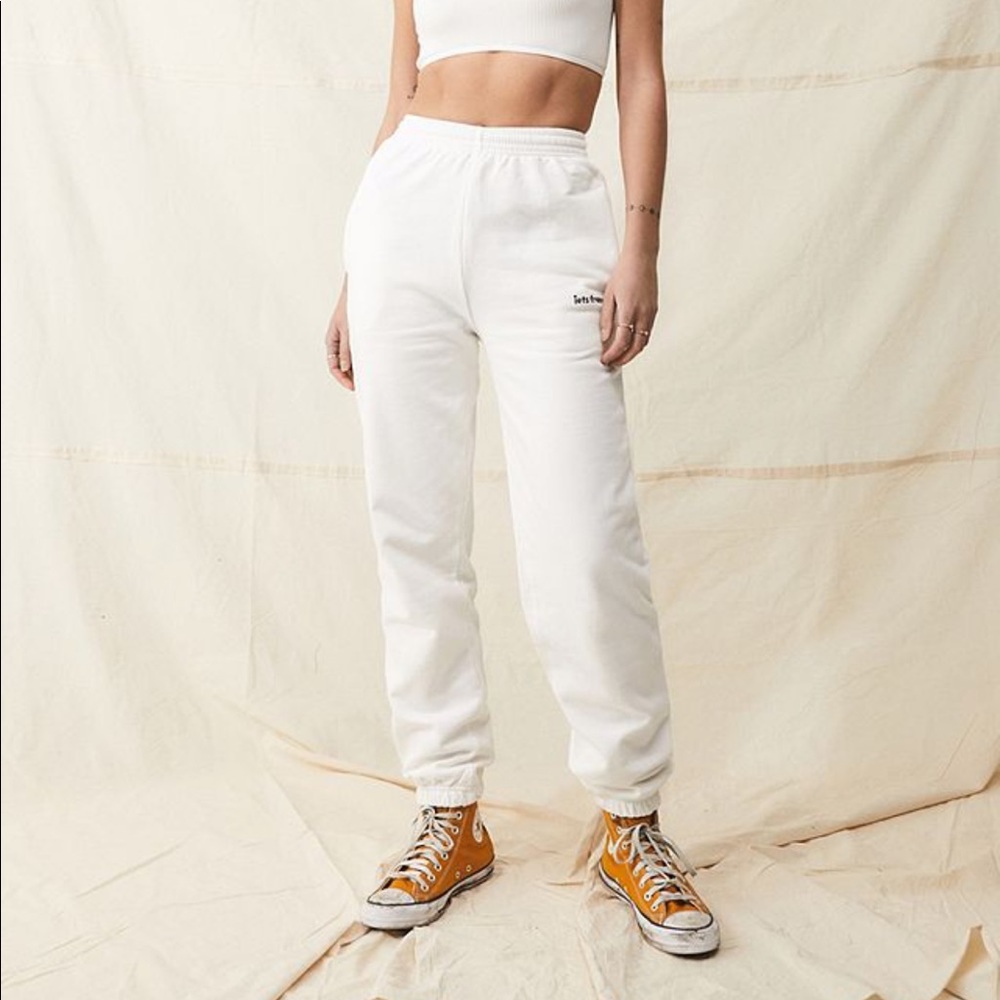 iets frans… Embroidered Jogger Pant